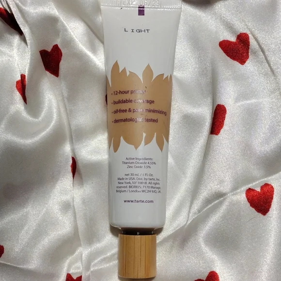 Nwot Tarte bb tinted moisturizer - Picture 2 of 2